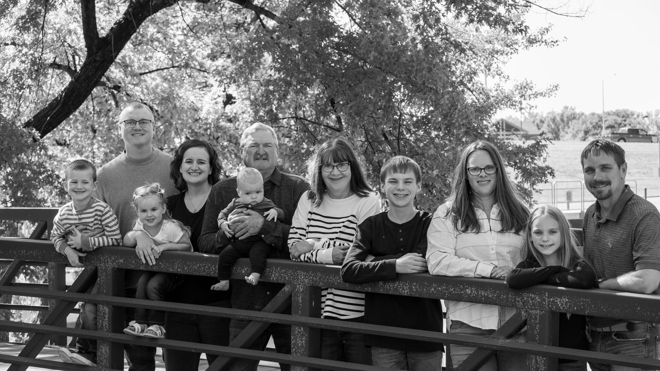 Extended family portrait in black and white